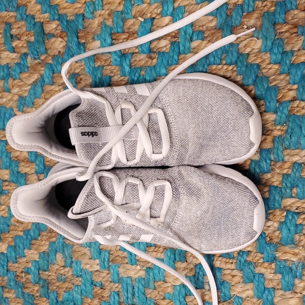 Adidas Cloudfoam women's size 9 shoe